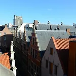 Downtown 2 Bdr Apartment ***** 3